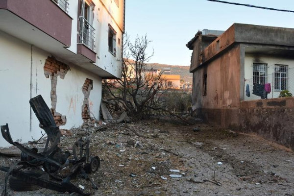 Bomba yüklü araç imha edildi