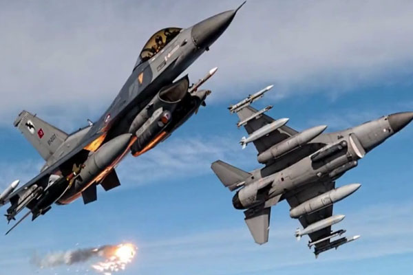 Türk uçakları 'vur' emriyle havalandı