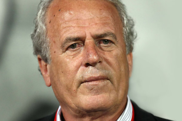 Mustafa Denizli Galatasaray'a resmi imzayı attı