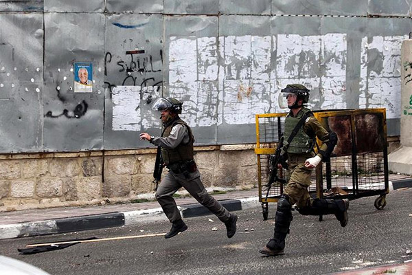 Yahudi yerleşimciden Filistinliye 'bıçaklı saldırı'