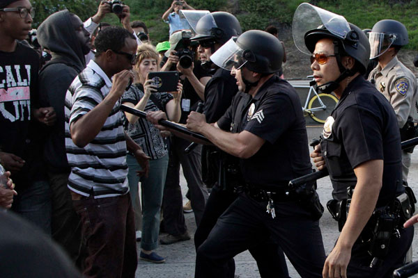 ABD'de polis şiddetine tepkiler sürüyor