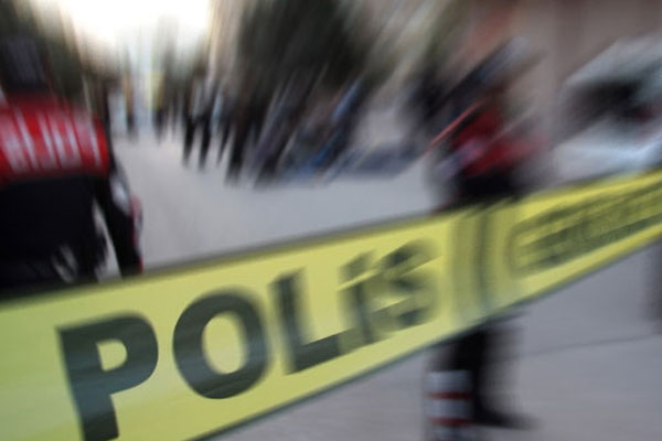 Batman’da polis aracına bombalı saldırı