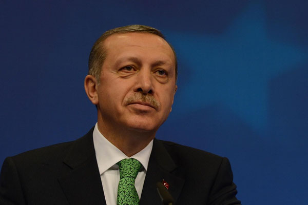 Erdoğan'dan Elçi ailesine taziye telefonu