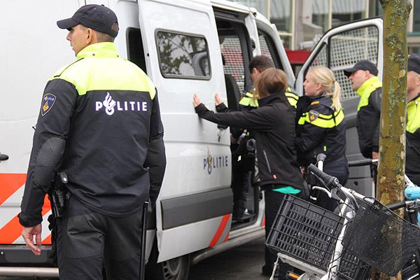 Hollanda’da PEGIDA gösterisi: 20 gözaltı