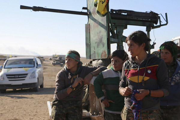 PYD Rus desteğiyle iki koldan saldırıya geçti