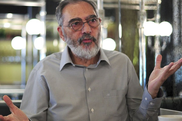 Mahçupyan: Ey kendilerine AK Partili diyenler!