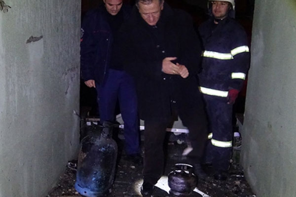 Atılan mutfak tüpü patladı