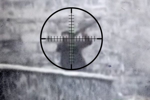 Sur'da PKK'lının vurulma anı görüntülendi