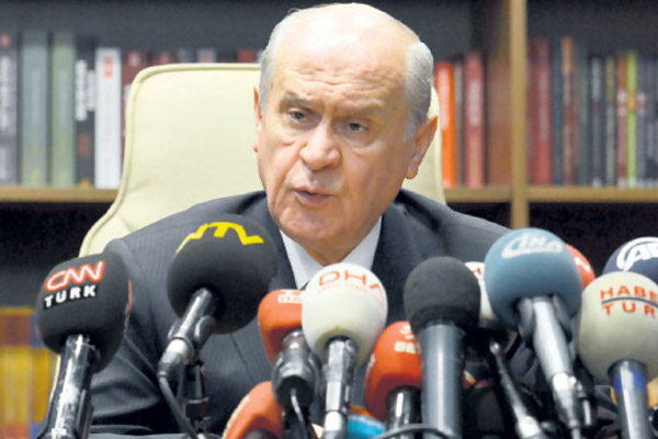 Bahçeli'den MHP'li rakiplerine ağır sözler