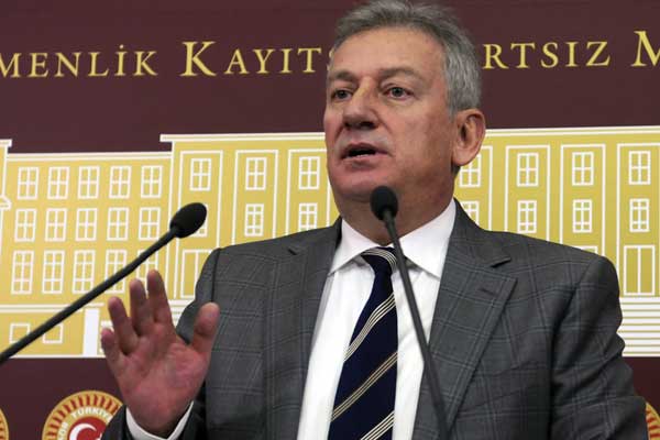 CHP'de liste dışı kalan Haluk Pekşen: Abdullah Gül'e karşı çıkan herkes tasfiye edildi