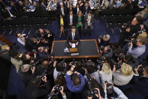 Facebook’un patronu canlı yayında Avrupa’nın sorularını yanıtlayacak