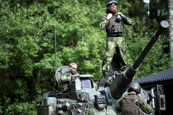 Hükümet 5 milyona yakın İsveçliyi uyardı: Savaşa hazır olun