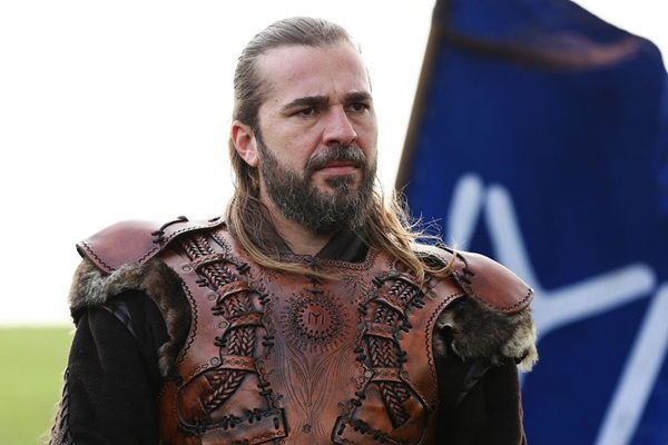 Moğol imparatoru Ögeday Han'ı kim oynuyor?