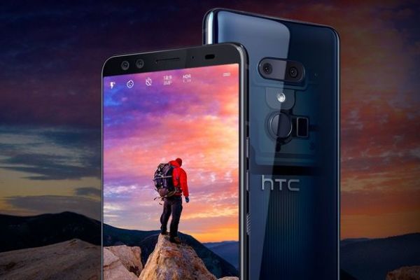 HTC, yeni amiral gemisi U12+’ı tanıttı