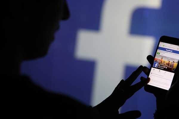 Facebook sözünde durdu: Telefon numarasından vazgeçti