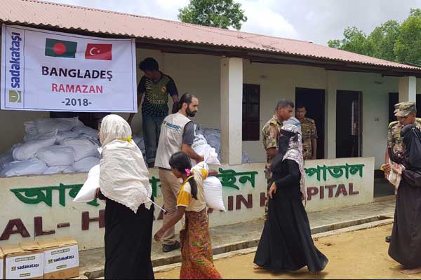 Ramazan’da Arakanlılar unutulmadı