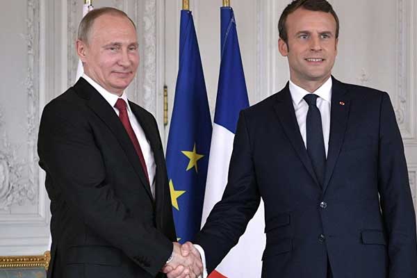 Putin: Fransa ile ilişkiler tüm zorluklara rağmen gelişiyor