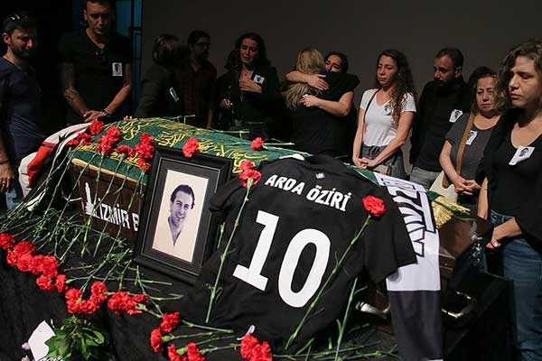 Oyuncu Arda Öziri'ye veda