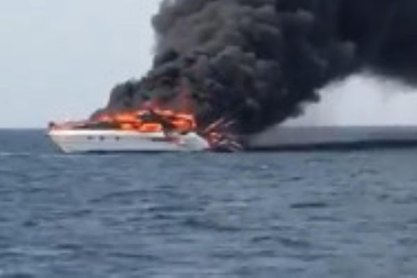 Deniz ortasında can pazarı