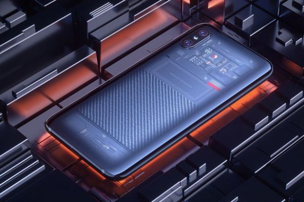 Xiaomi Mi 8 ve 8 SE modellerini tanıttı