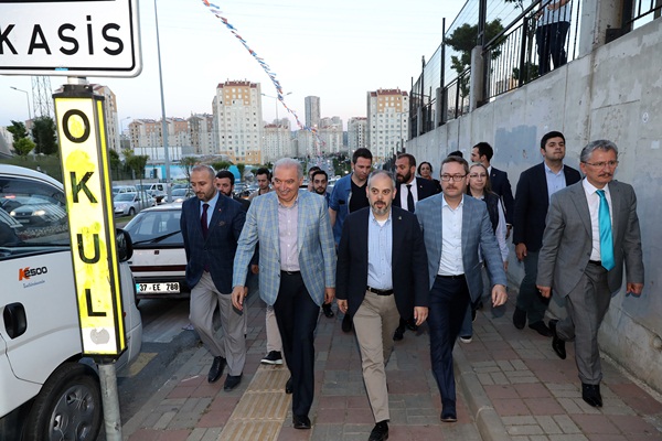 Başkan Uysal, binlerle iftar sofrasında buluştu