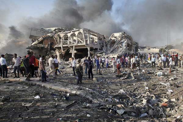 Somali'de askeri konvoya saldırı