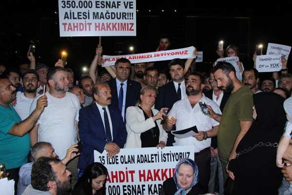 Servisçilerden 'plaka tahdidi' eylemi