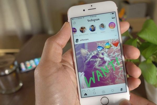 Instagram'da arkadaşlarınızın hikayesini paylaşmak mümkün