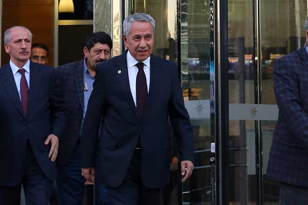 Bülent Arınç'tan 'Abdullah Gül' sorusuna yanıt: Geleneğimizde dava arkadaşımızın karşısına çıkmak yok