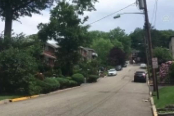 Adil Öksüz'ün eşi ABD'de görüntülendi