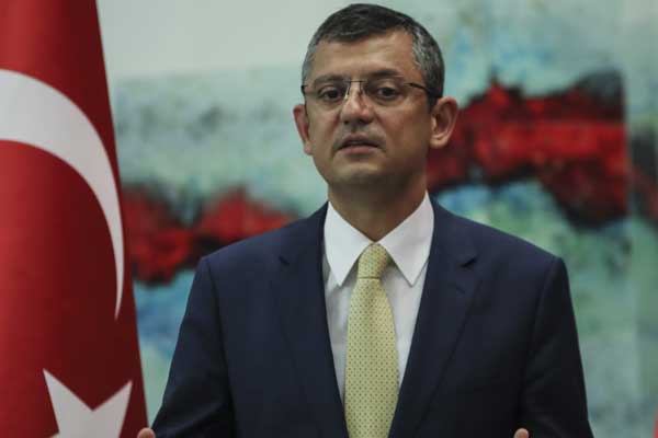 CHP'li Özel'den 'her partiden başkan yardımcısı çıkarabiliriz' açıklaması