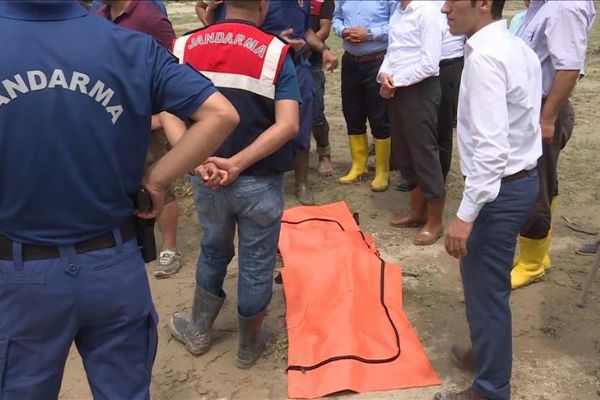 Selendi'de sele kapılan çocuğun cansız bedenine ulaşıldı