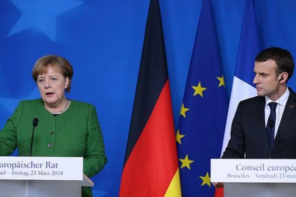 Angela Merkel ve Macron'dan AB için ortak girişim