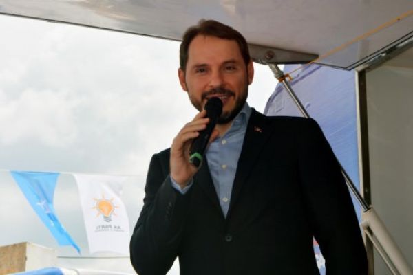 Berat Albayrak: Adam gibi çalışmayana güle güle deriz