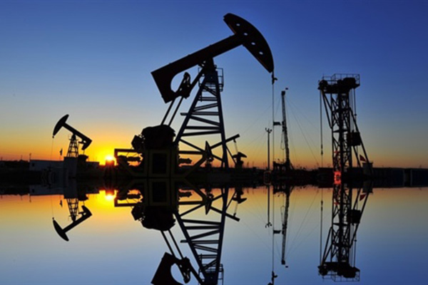 ABD'nin ticari ham petrol stokları azaldı