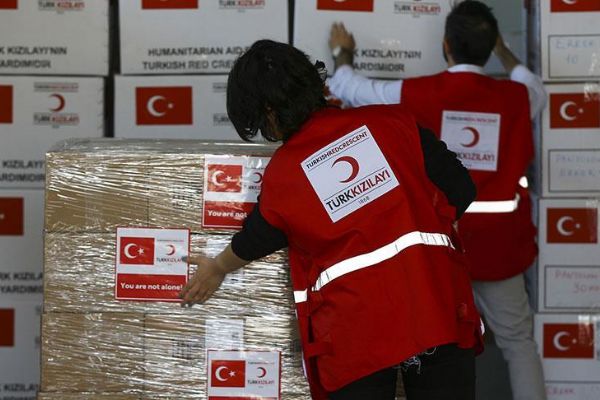 Türk Kızılayı 46 ülkede yaraları sardı