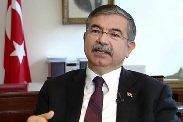 Bakan İsmet Yılmaz'dan öğrencilere müjde