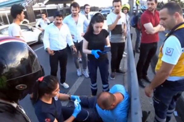 E-5'te pompalı tüfekli magandalardan darp!