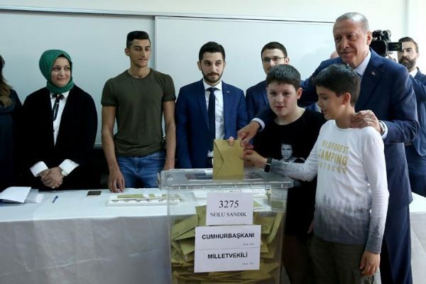 Cumhurbaşkanı Erdoğan oyunu kullandı