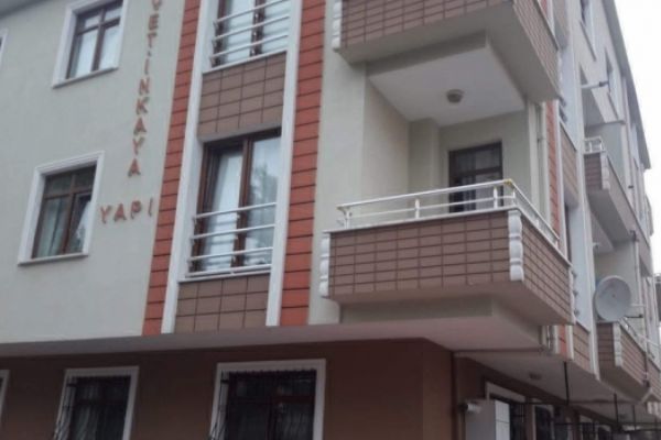 Kocaeli'de polis memuru, oğlunun gözü önünde eşini öldürdü