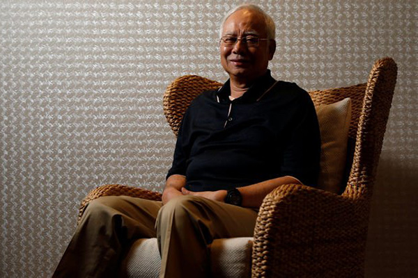 Malezya'da eski başbakanın evinden 273 milyon dolar çıktı