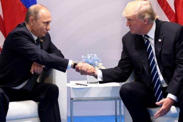Donald Trump, Putin'le yapacağı zirve için Helsinki'yi adres gösterdi