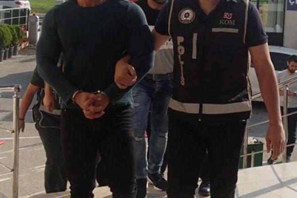 Suriyelilere sahte ehliyet düzenleyen çeteye operasyon: 14 gözaltı