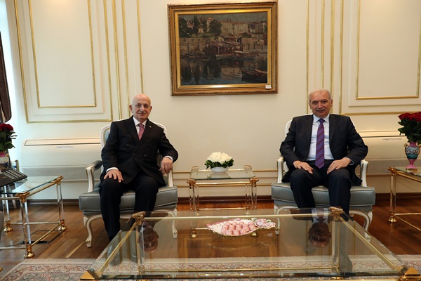 TBMM Başkanı Kahraman'dan Başkan Uysal'a veda ziyareti