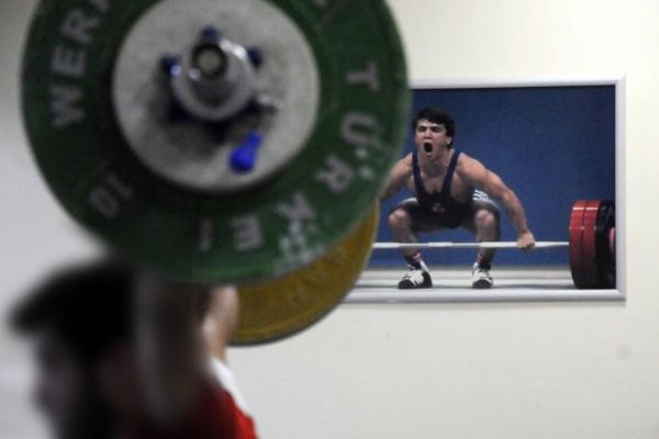 Genç halterciler Dünya Şampiyonası'nda ter dökecek