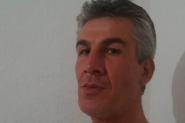 Kardeşini dövdüğü için kendisine kızan babasını bıçaklayarak öldürdü