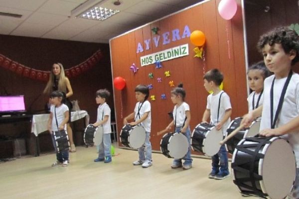 Ayvera ilk mezunlarını verdi