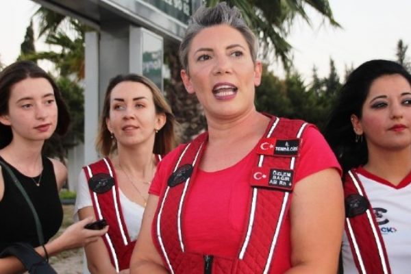 Motosiklet tutkunları Leyla ve Eylül için Bodrum sokaklarında tur attı