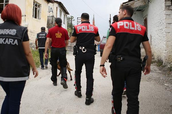 81 ildeki operasyonlarda aranan 1314 kişi yakalandı