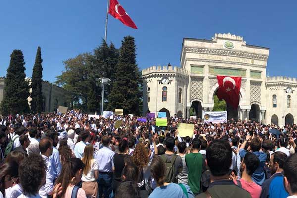 13 üniversiteye yönelik karar Resmi Gazete’de yayımlandı